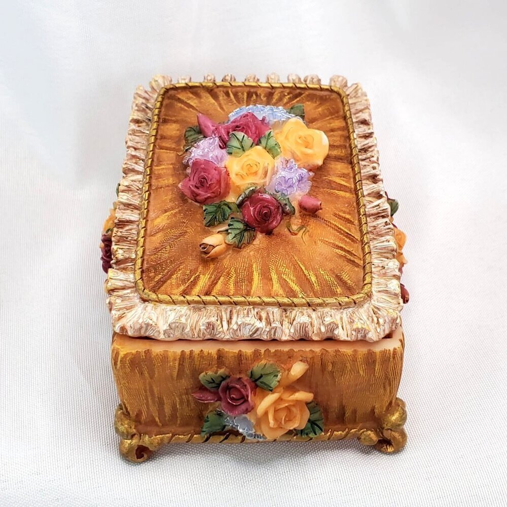 VTG Victorian Floral Jewelry Trinket Box With Raised Rose Design & Gold Accents - Picture 5 of 15